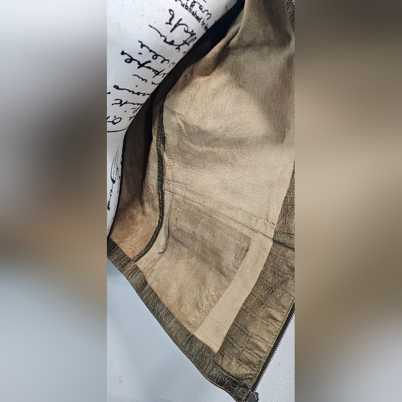 CHICO'S Womens 100% Leather Metallic Reptil Print Zip Front Pockets Jacket Sz 2 - Picture 11 of 16